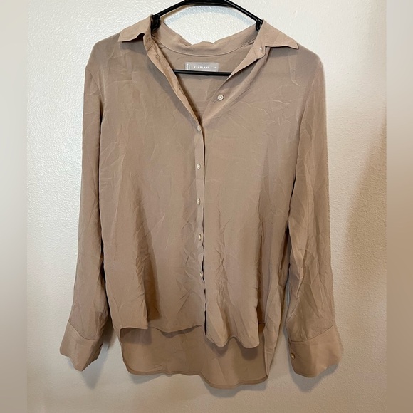 Everlane Must-Have Neutral Silk Button-up 00 - Picture 2 of 6